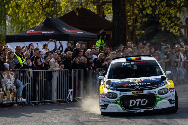 A Maior testvérpár hátát nézte a Hargita Rali mezőnye