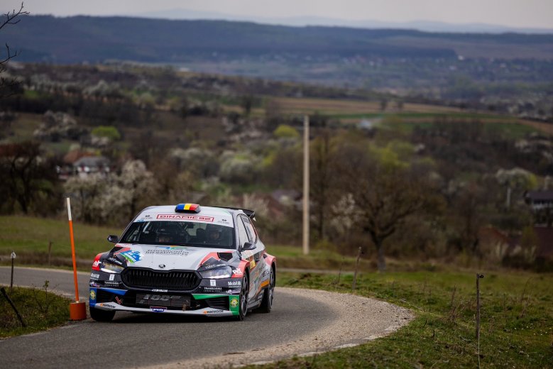 Sorsdöntő műszaki hiba és taktikai csaták – Nagybányán rajtolt az idei raliszezon