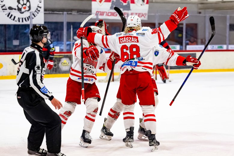Jégtörés Miskolcon, dráma és hősök Budapesten