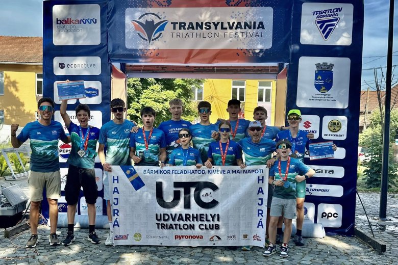 Hőségben is remekeltek az udvarhelyi triatlonosok
