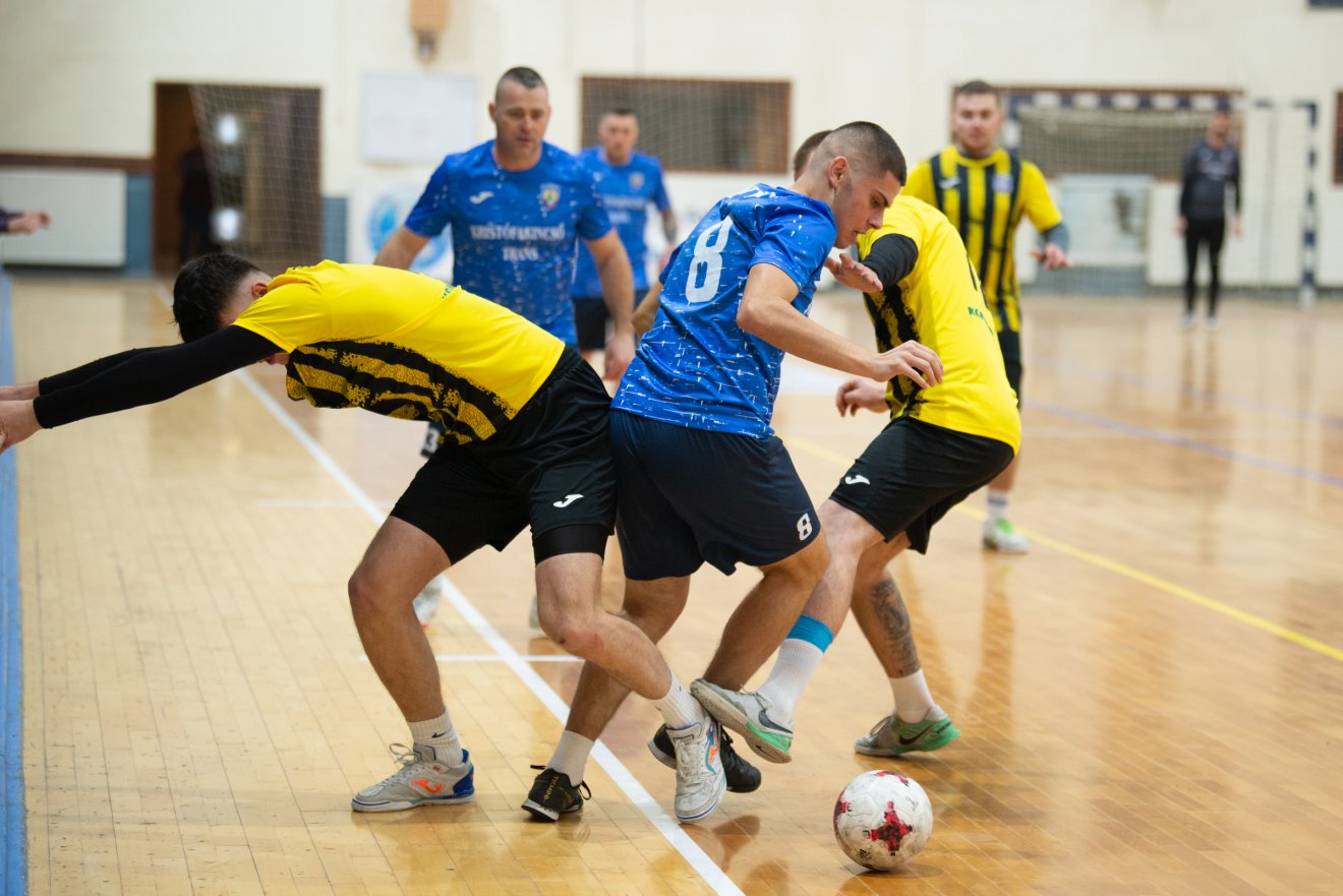 &bullet;  Fotó: Olti Angyalka