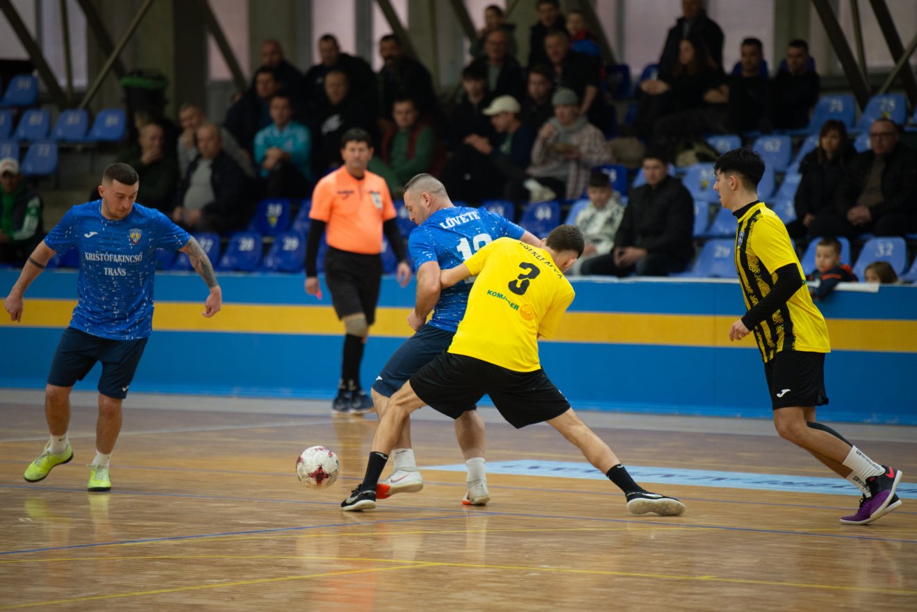 &bullet;  Fotó: Olti Angyalka