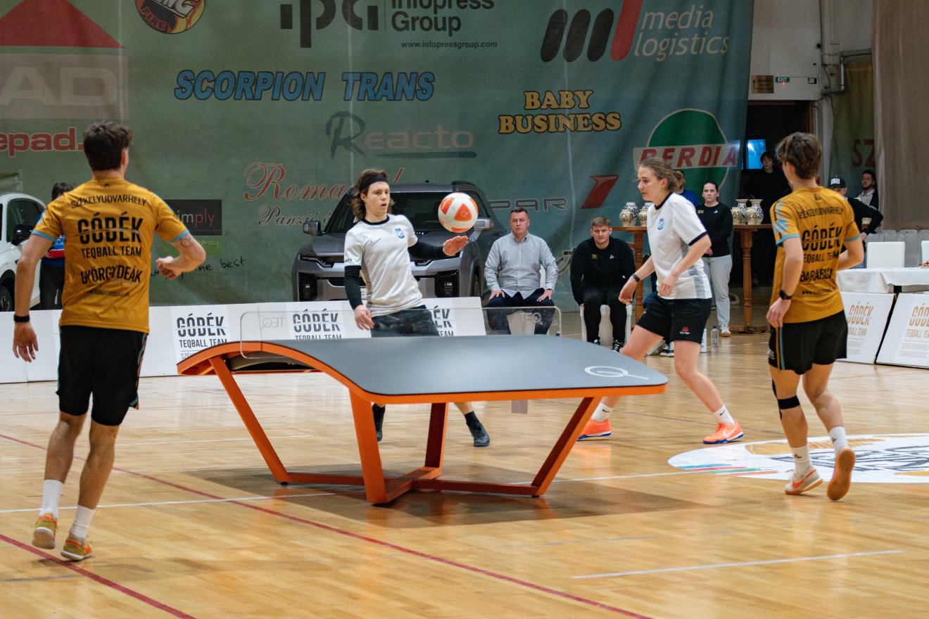 &bullet;  Fotó: László Ildikó