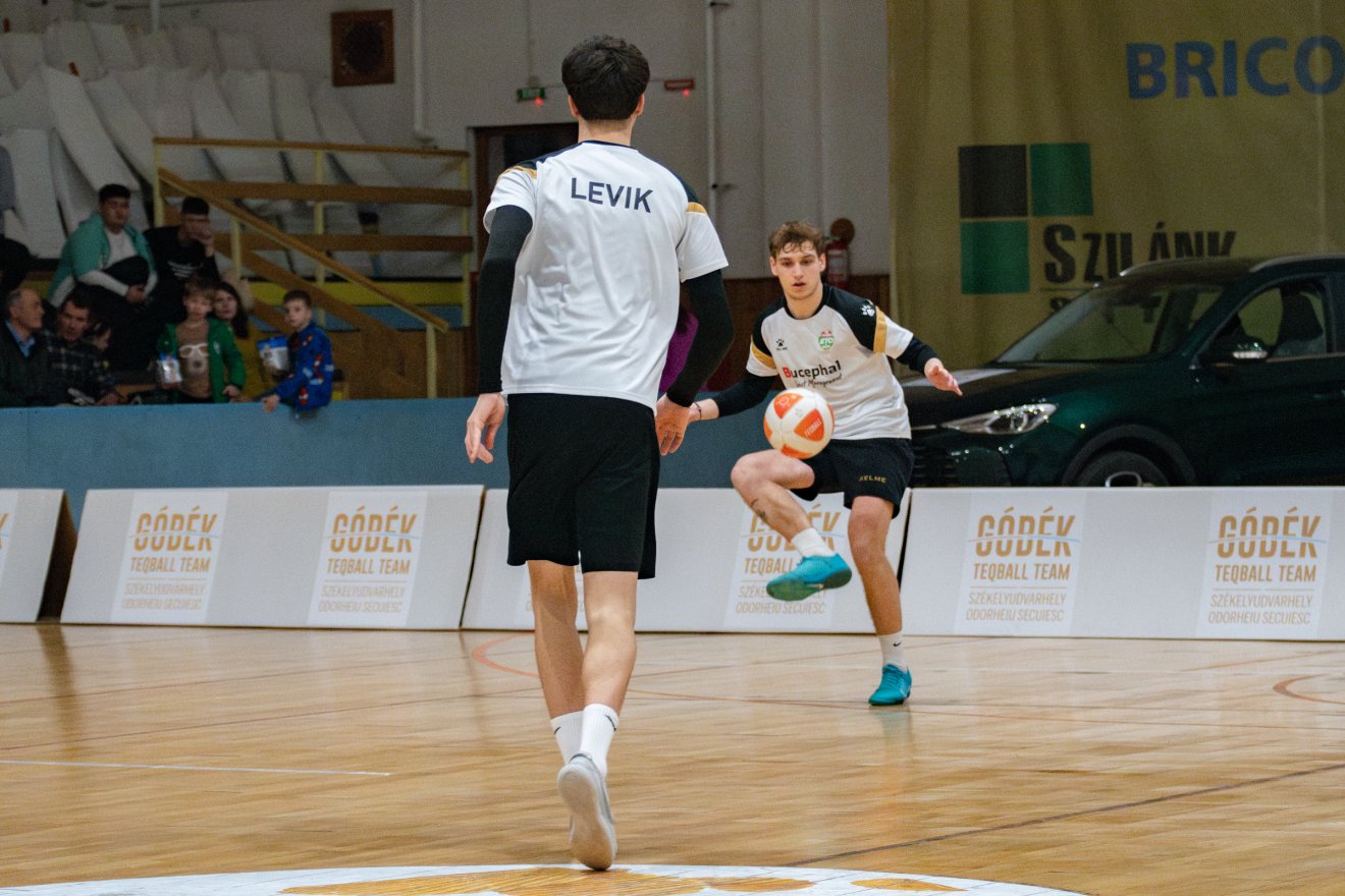 &bullet;  Fotó: László Ildikó