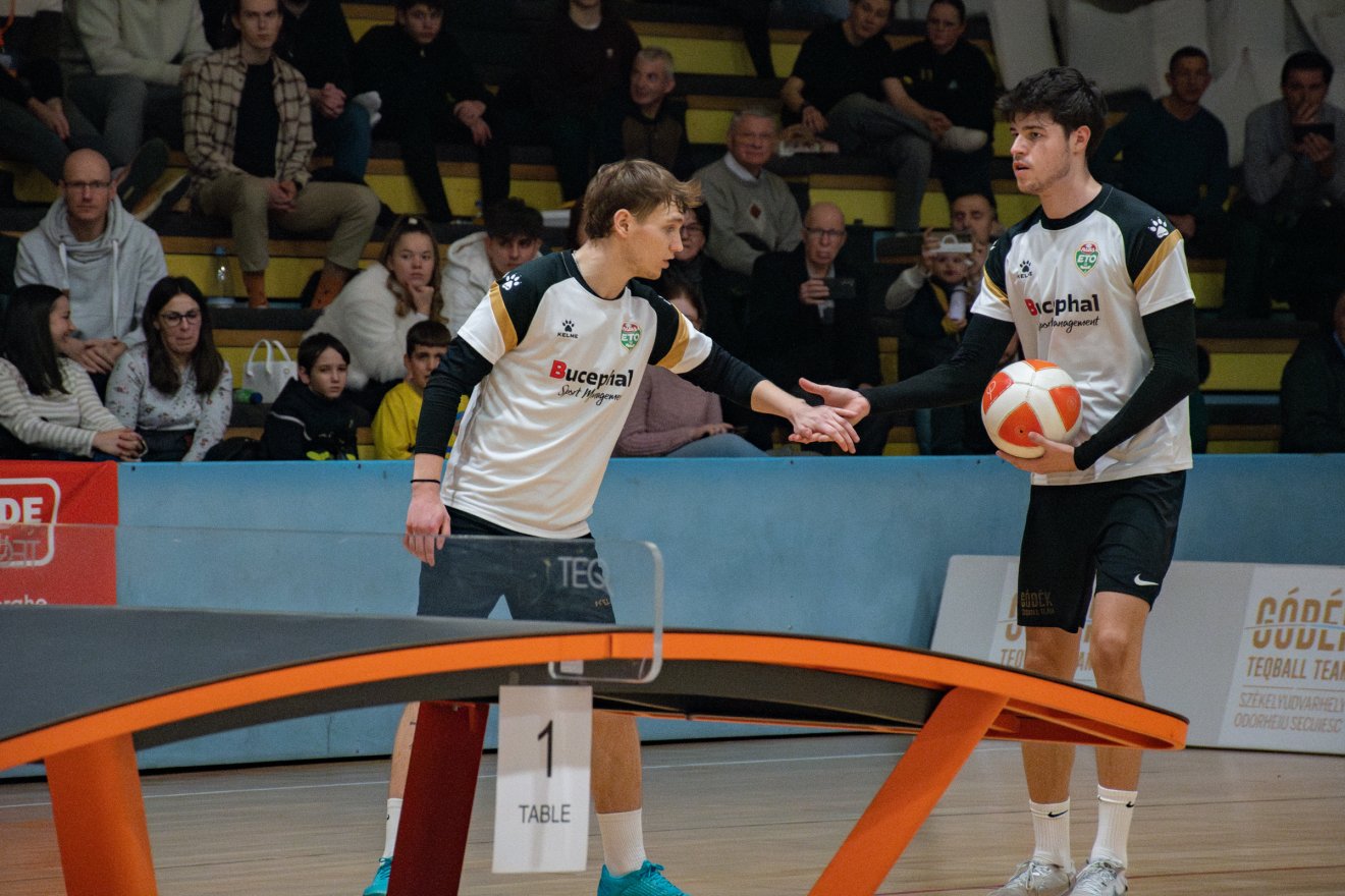 &bullet;  Fotó: László Ildikó