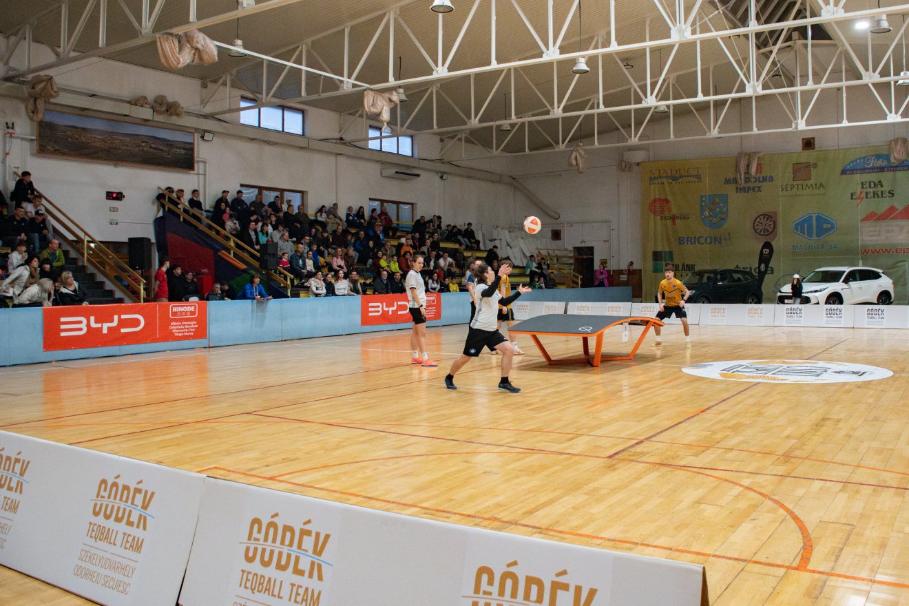 &bullet;  Fotó: László Ildikó