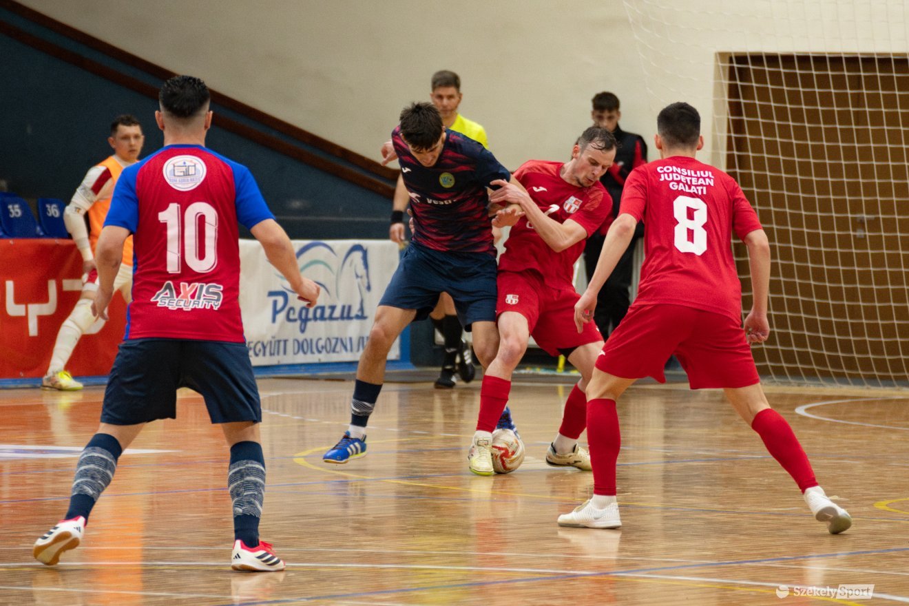 &bullet;  Fotó: László Ildikó