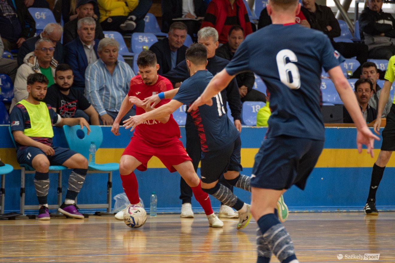 &bullet;  Fotó: László Ildikó