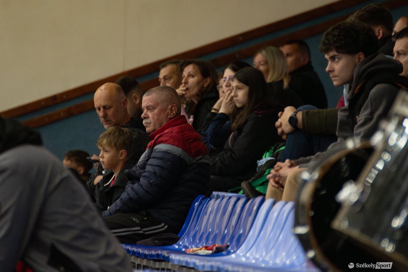 &bullet;  Fotó: László Ildikó