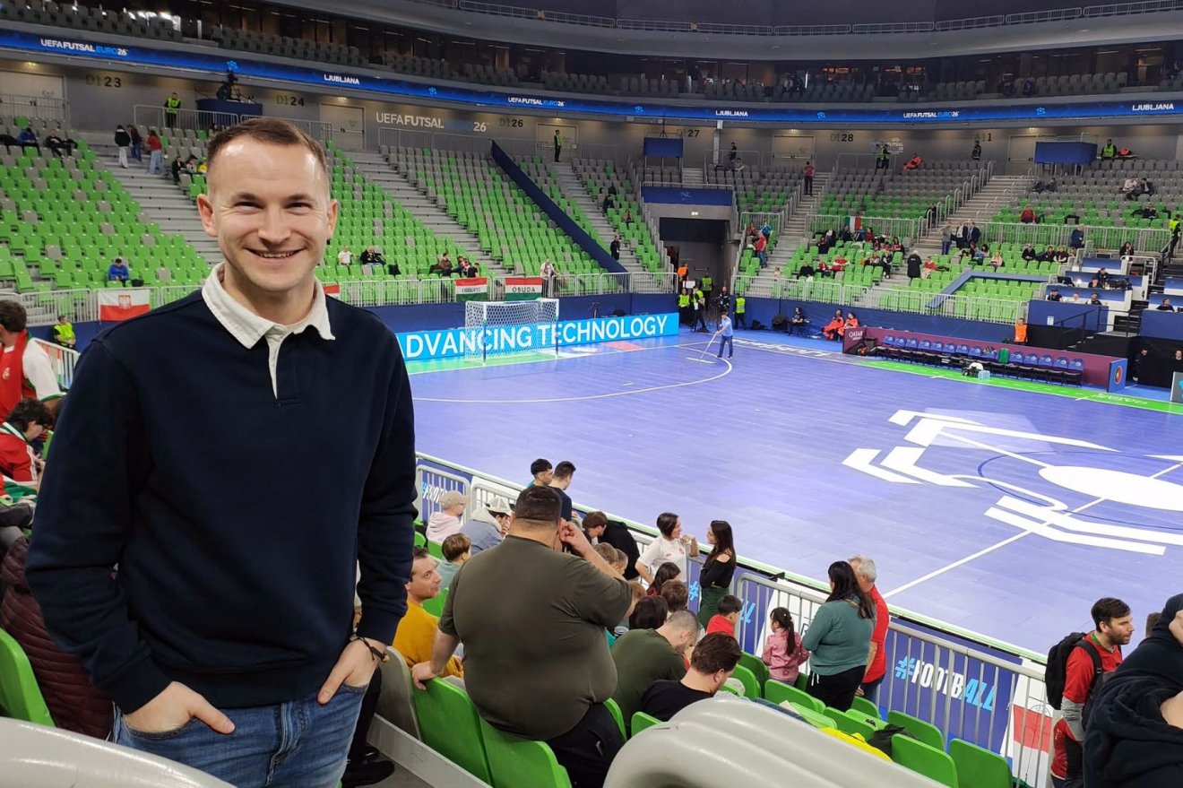 Bíró Attila a ljubljanai Eb lelátóján &bullet;  Fotó: Józsa Csongor