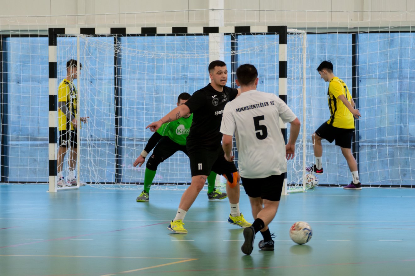 &bullet;  Fotó: László Ildikó