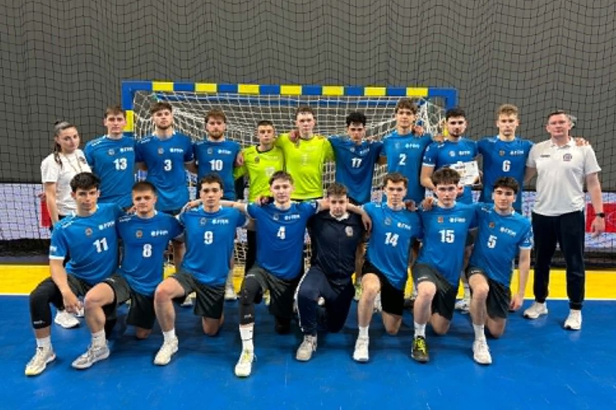 &bullet;  Fotó: handbalmania.ro