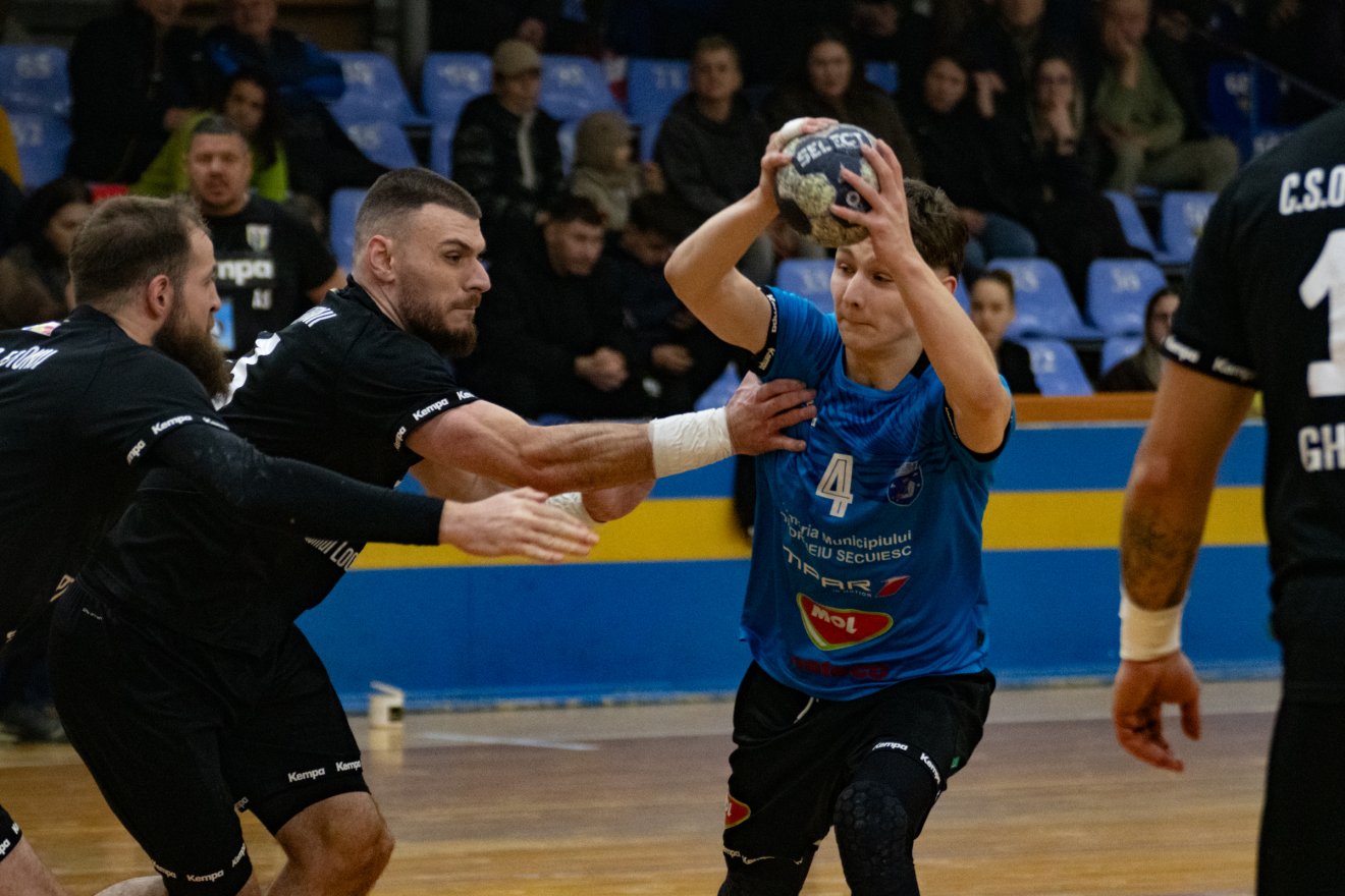 &bullet;  Fotó: László Ildikó