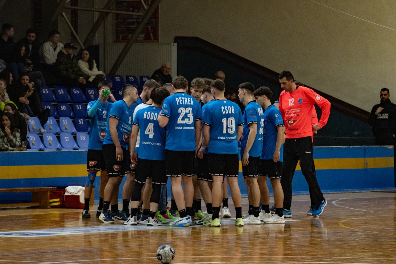 &bullet;  Fotó: László Ildikó