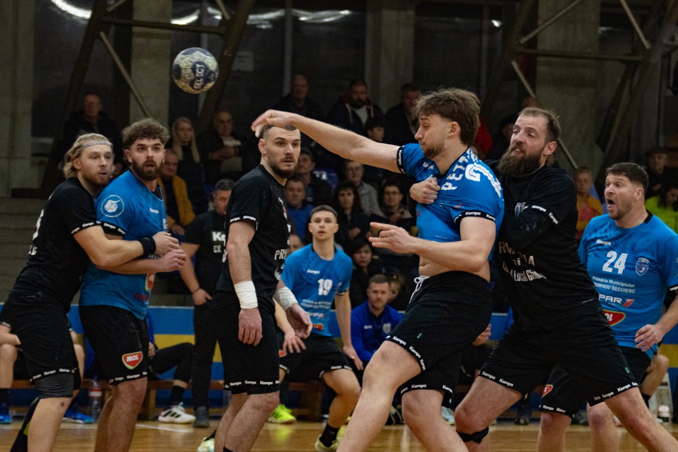 &bullet;  Fotó: László Ildikó