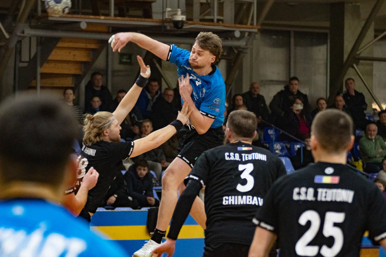 &bullet;  Fotó: László Ildikó