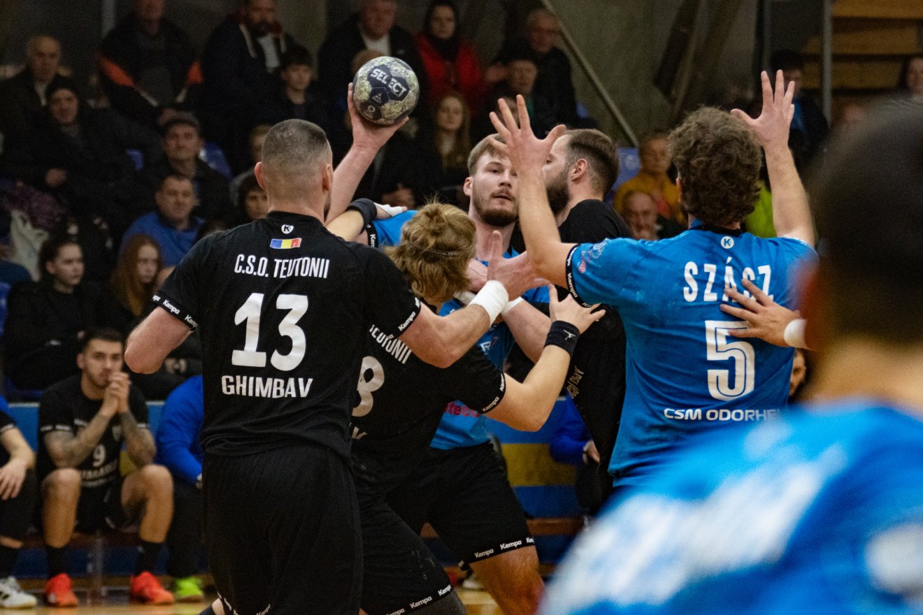 &bullet;  Fotó: László Ildikó