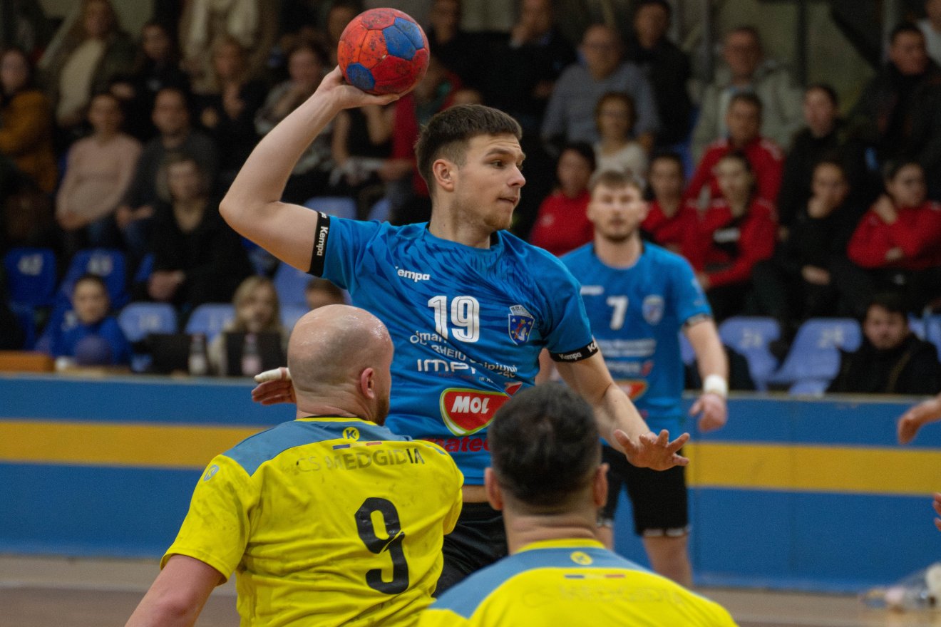 &bullet;  Fotó: László Ildikó