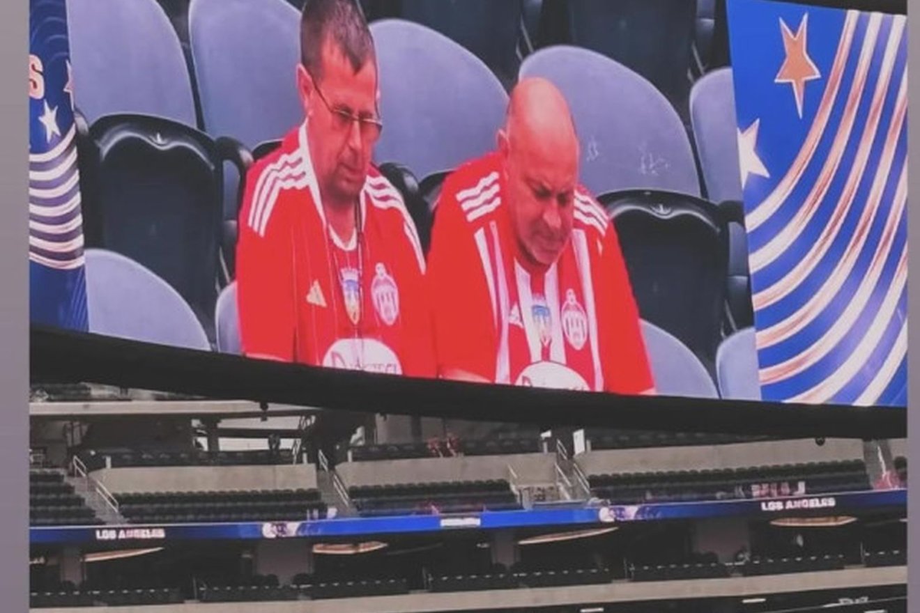 Diószegi László is megjelent a Los Angeles Stadion kijelzőjén &bullet;  Fotó: Instagram