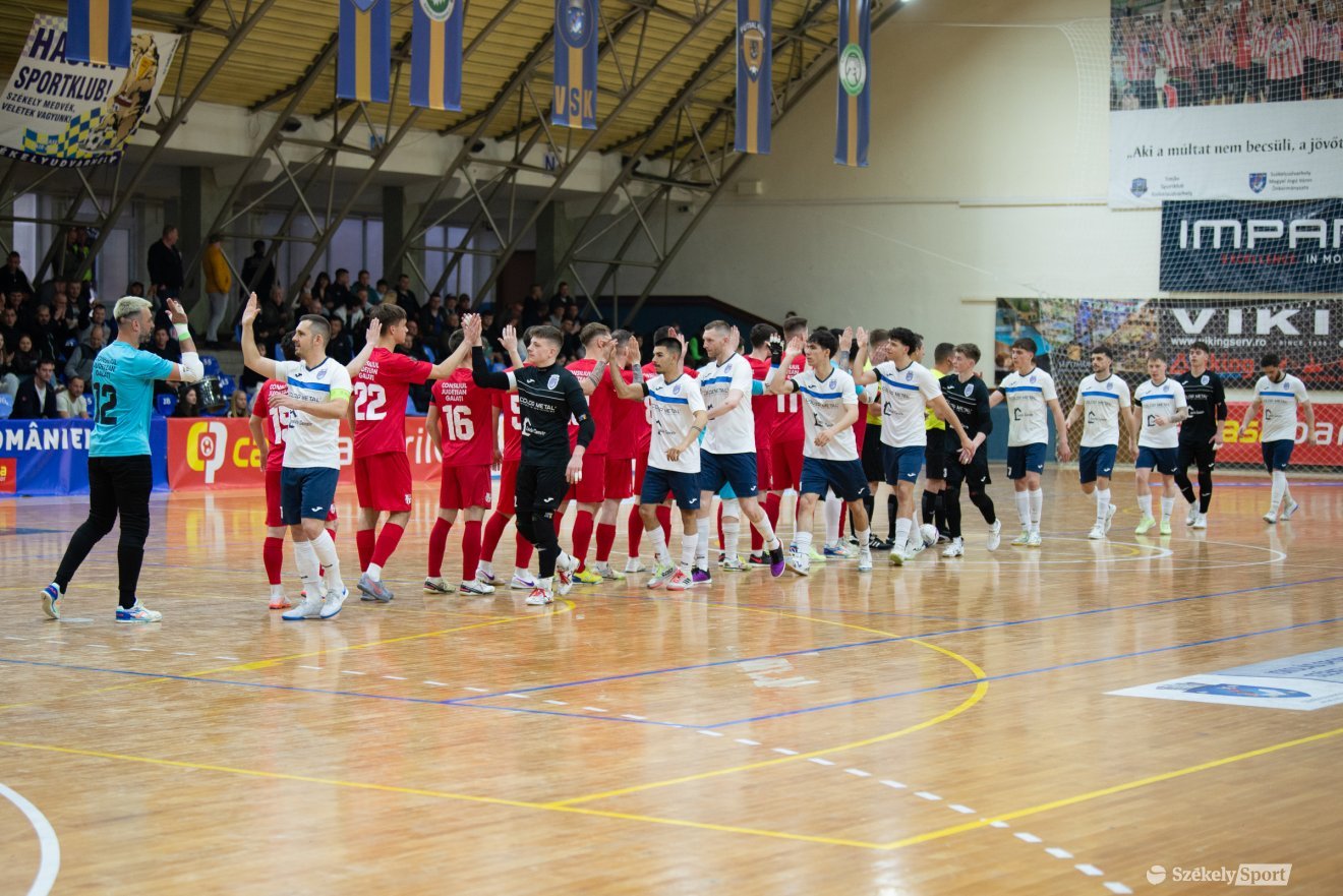 &bullet;  Fotó: Olti Angyalka