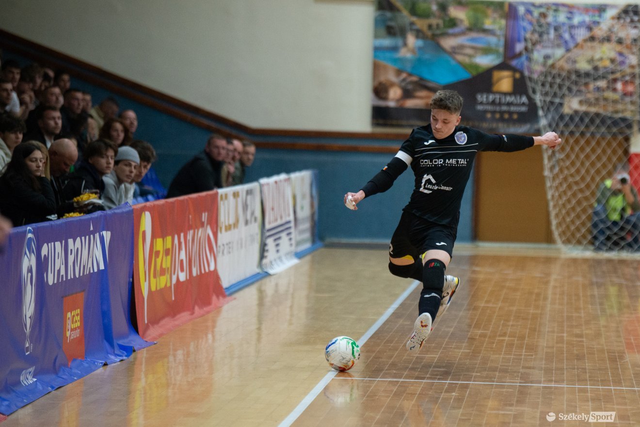 &bullet;  Fotó: Olti Angyalka