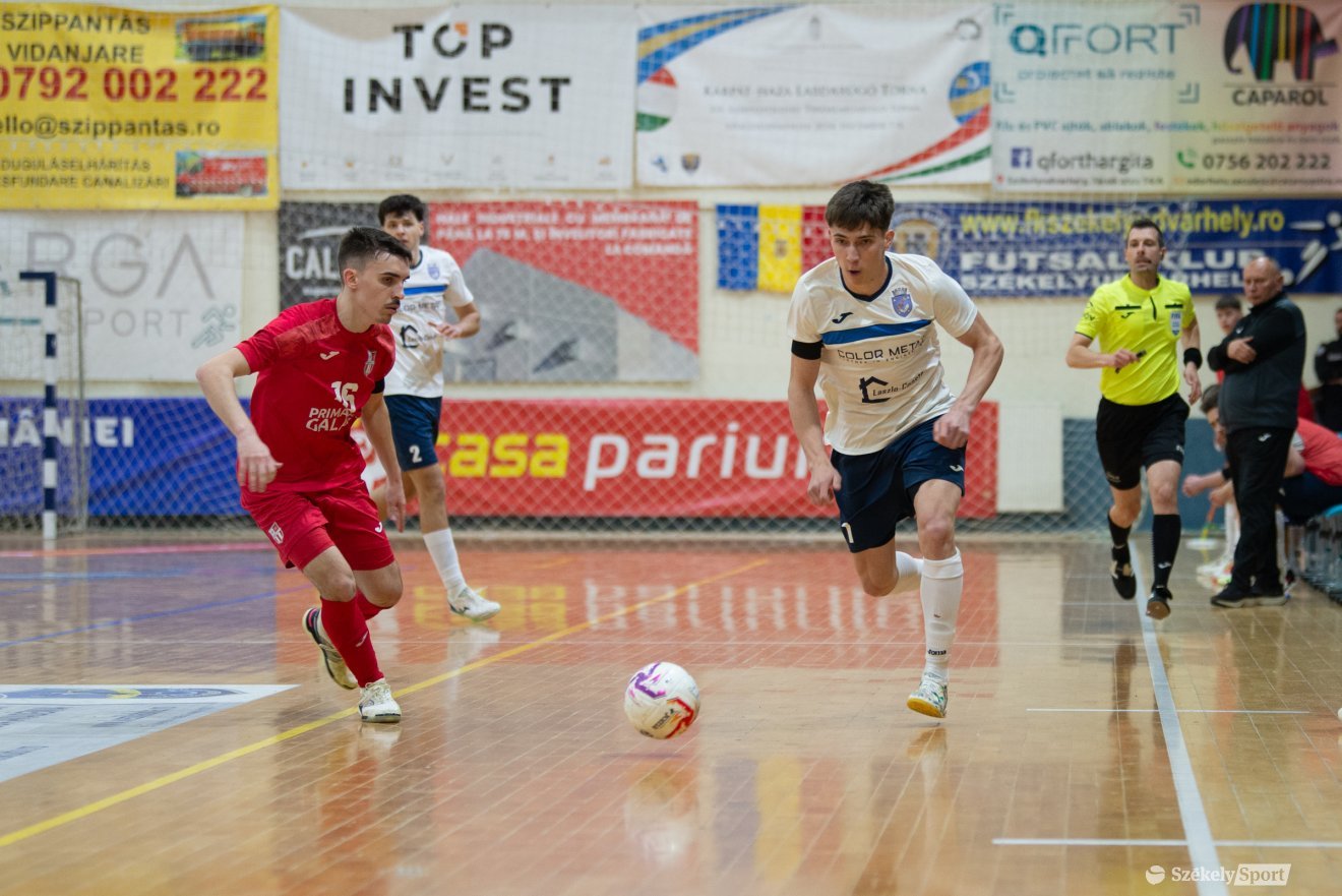 &bullet;  Fotó: Olti Angyalka