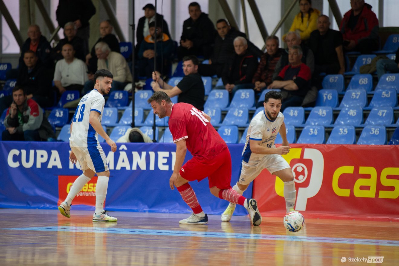 &bullet;  Fotó: Olti Angyalka