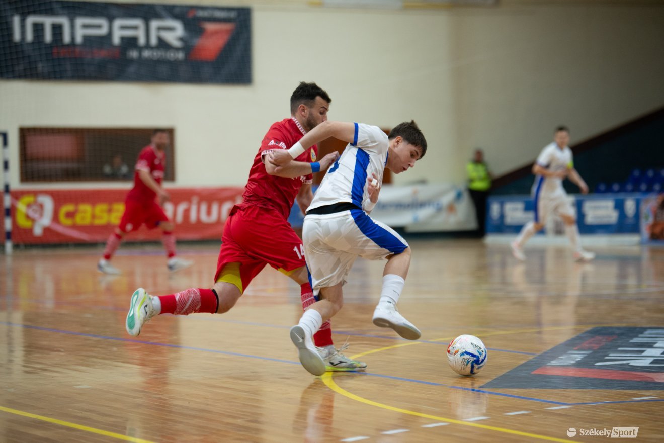 &bullet;  Fotó: Olti Angyalka