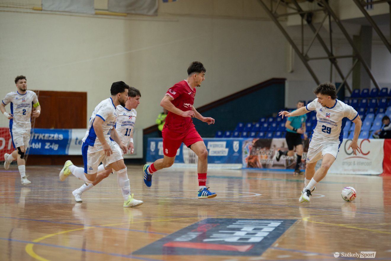 &bullet;  Fotó: Olti Angyalka