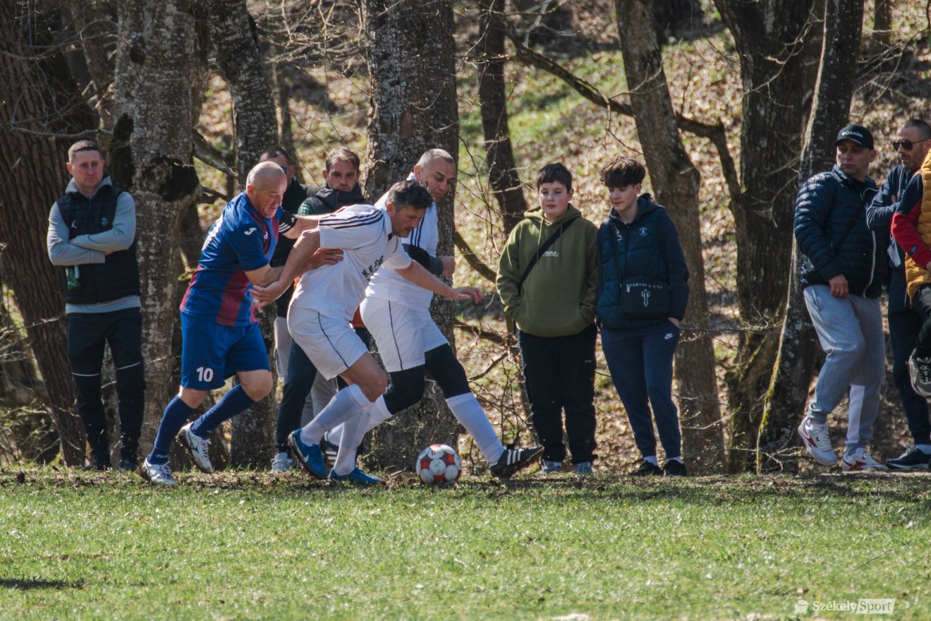 &bullet;  Fotó: László Ildikó