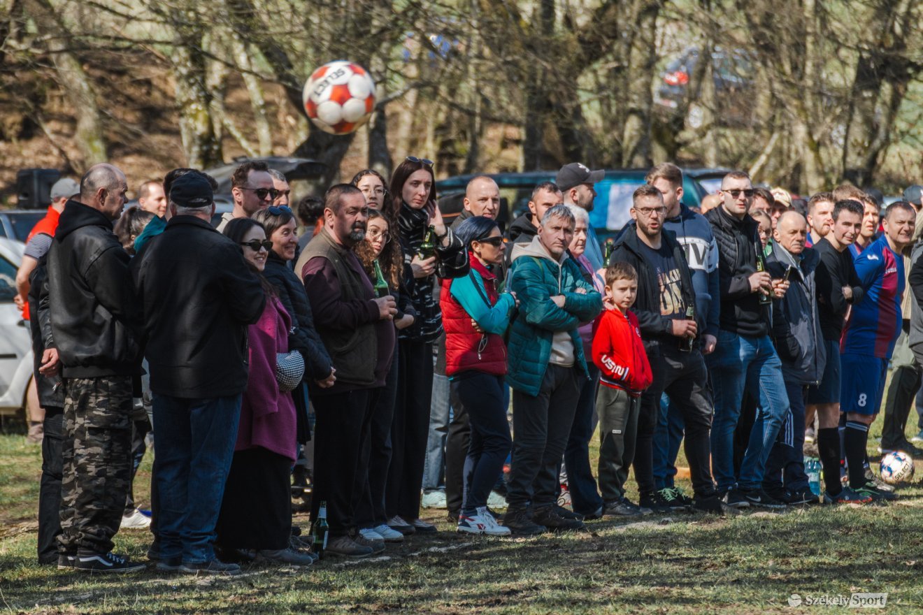 &bullet;  Fotó: László Ildikó