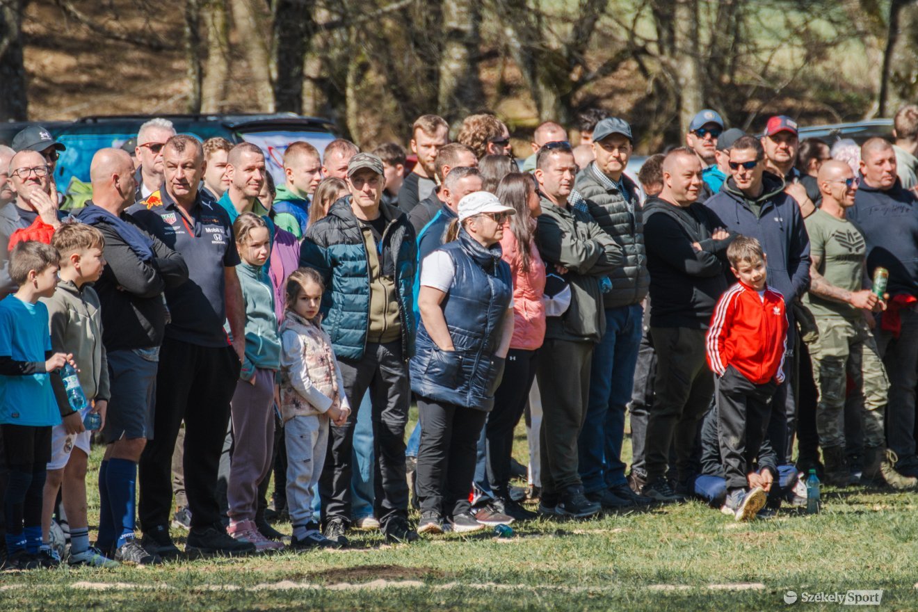 &bullet;  Fotó: László Ildikó