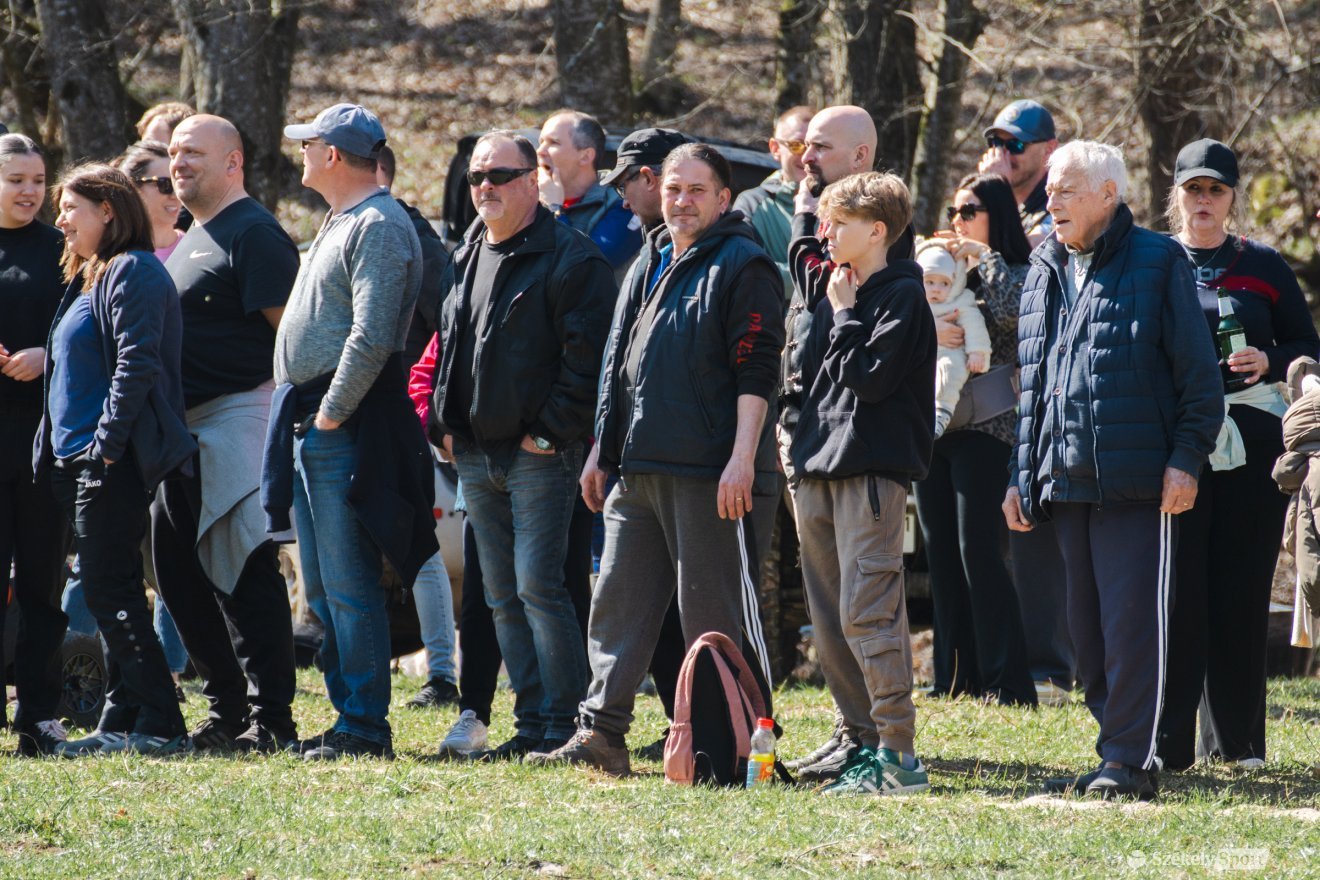 &bullet;  Fotó: László Ildikó