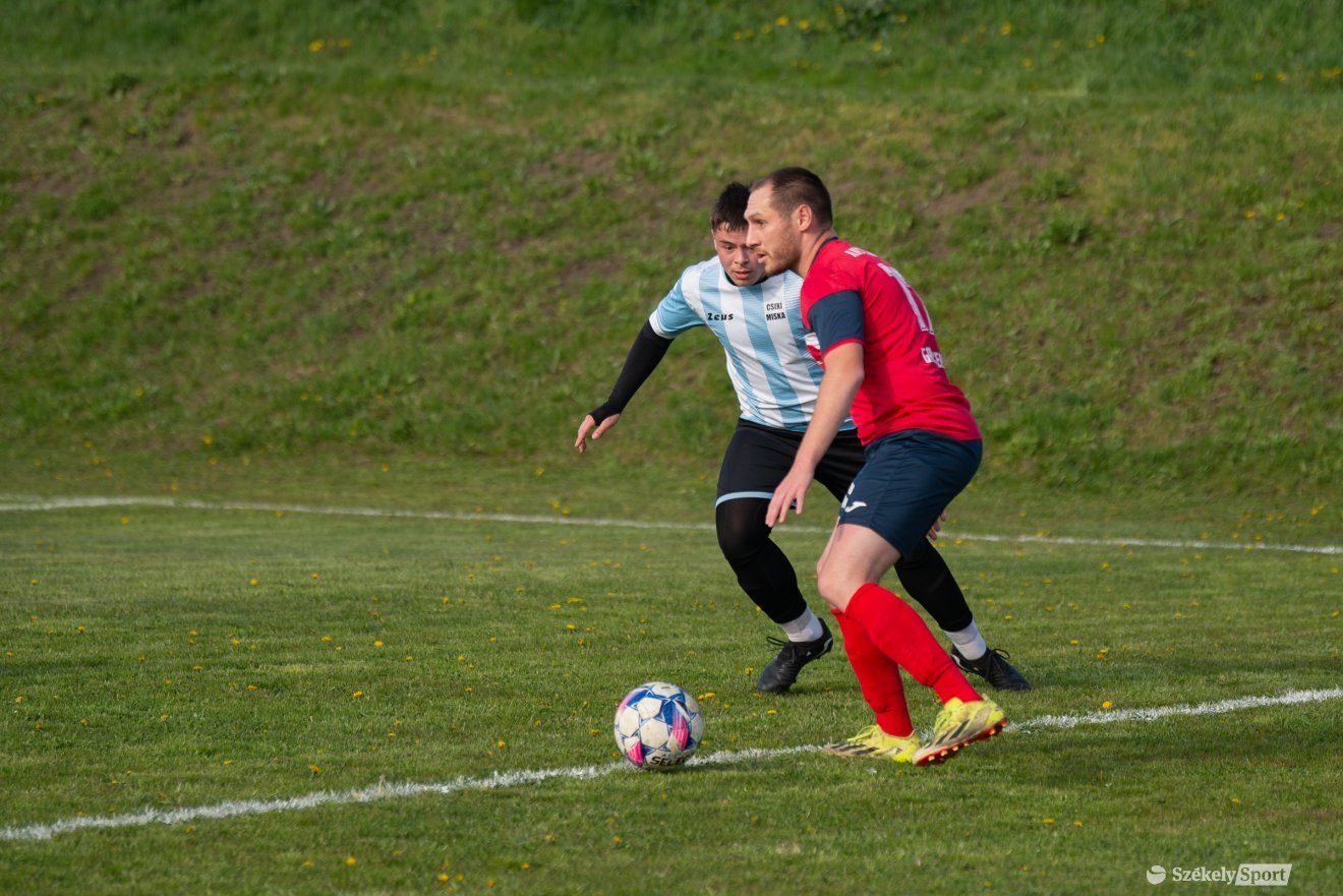 &bullet;  Fotó: Olti Angyalka