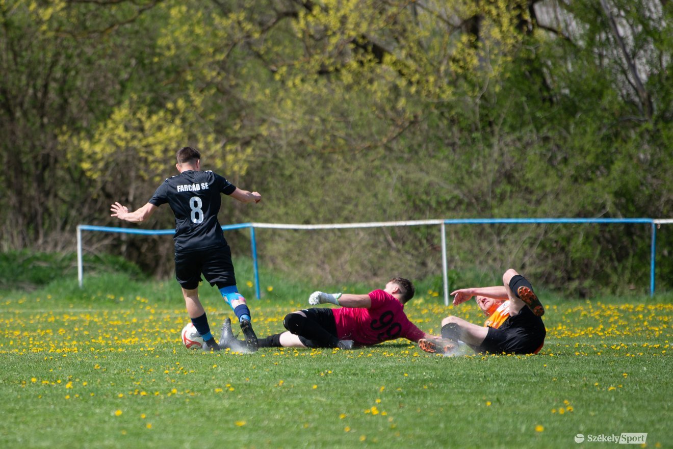 &bullet;  Fotó: Olti Angyalka