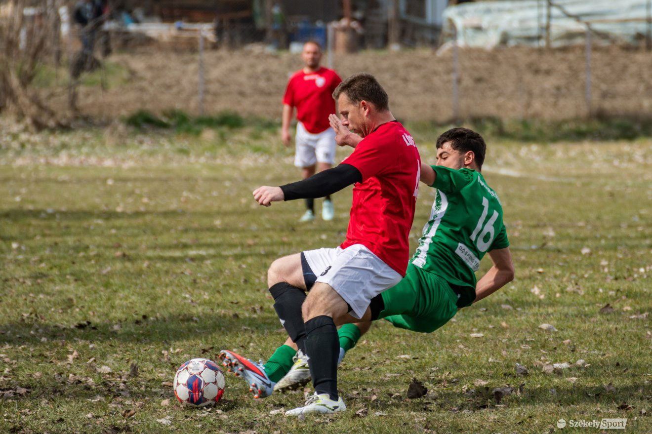&bullet;  Fotó: László Ildikó