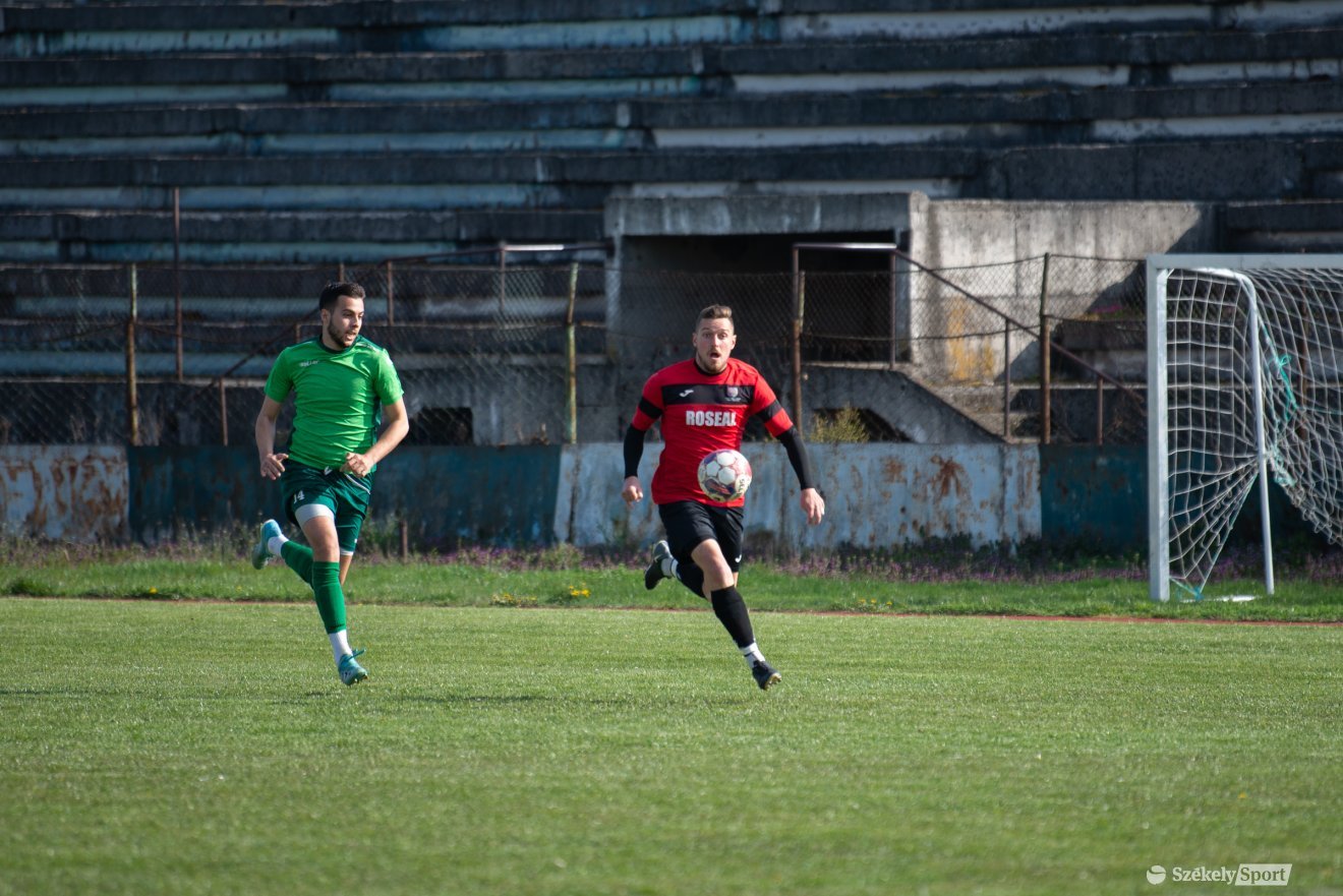 &bullet;  Fotó: Olti Angyalka