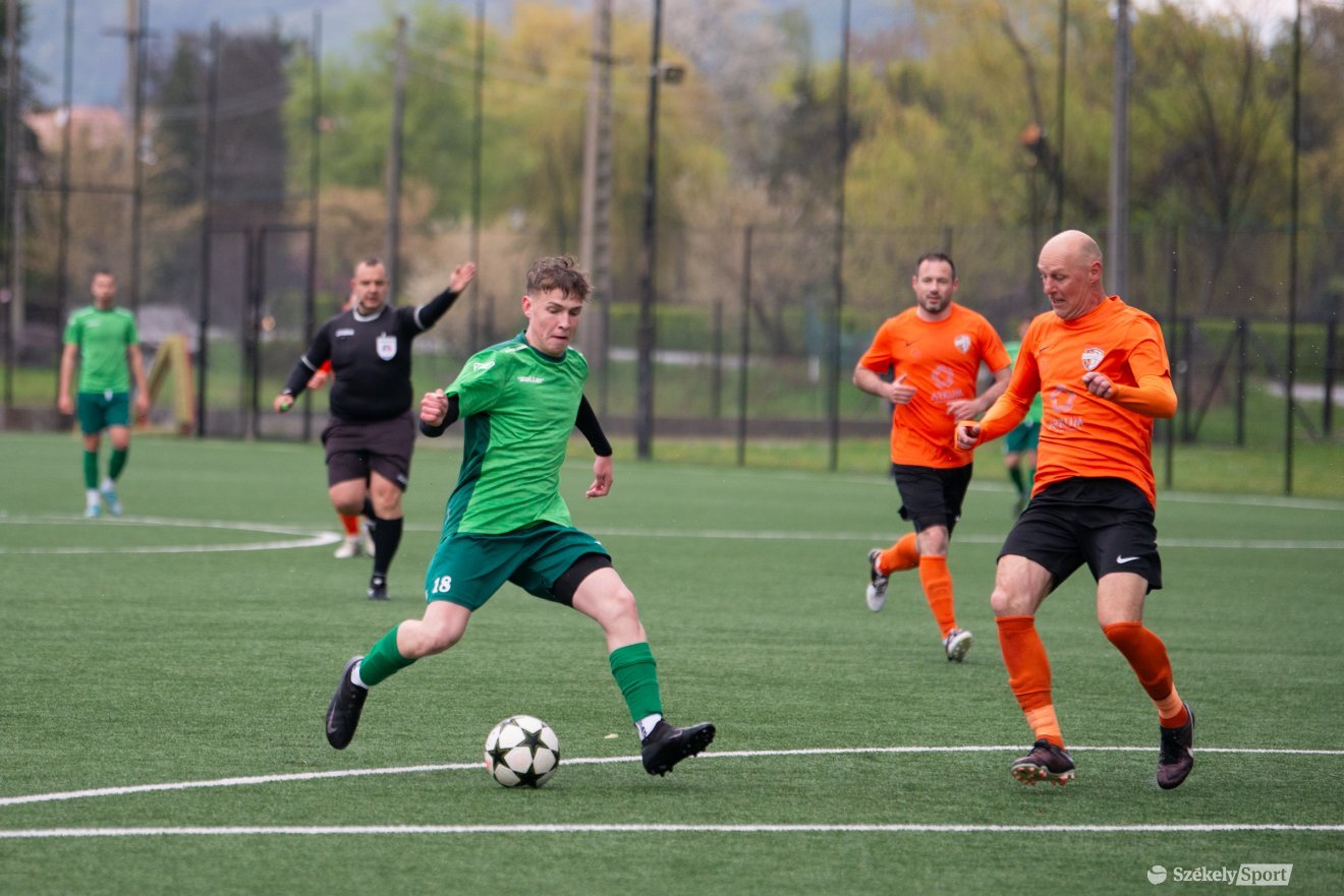 &bullet;  Fotó: Olti Angyalka