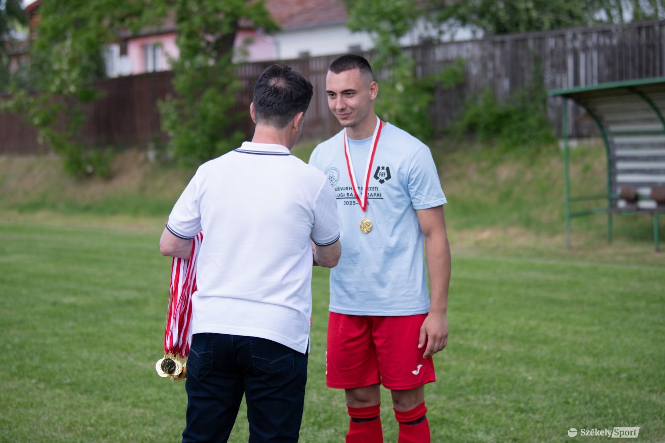 Ungvári Bence • Fotó: Olti Angyalka