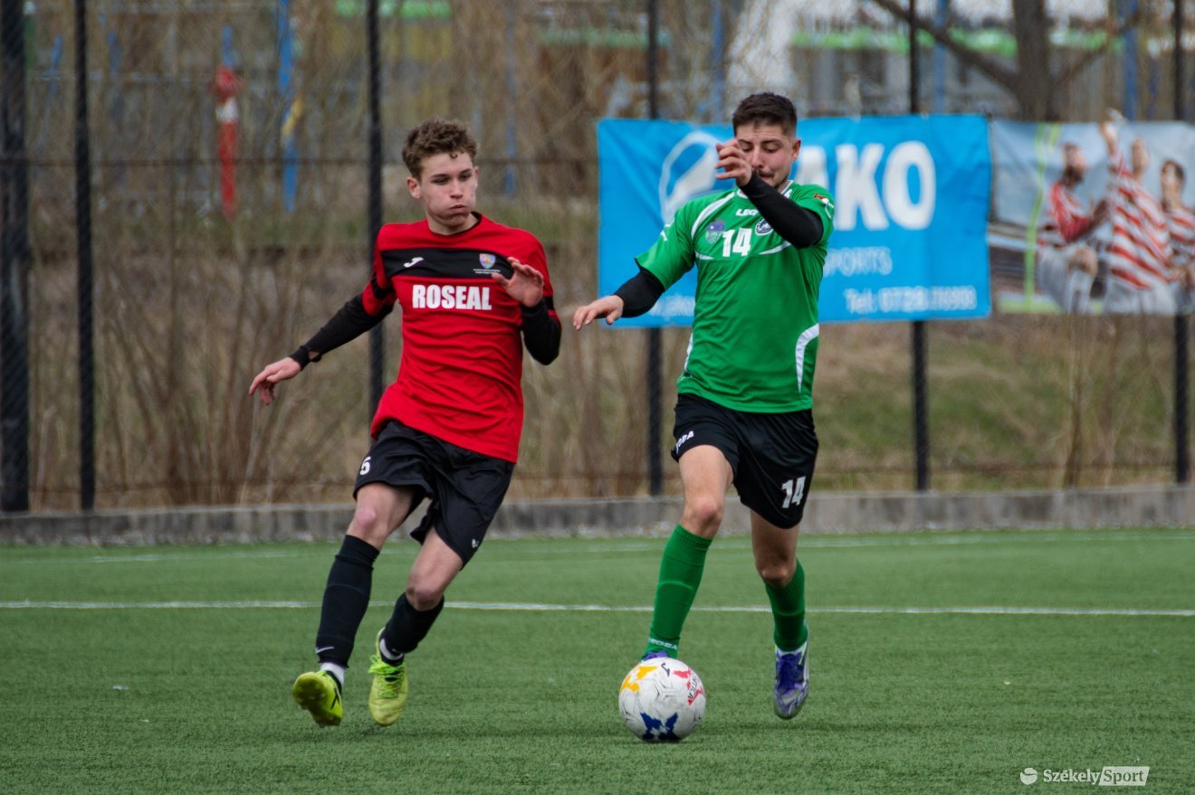 &bullet;  Fotó: László Ildikó