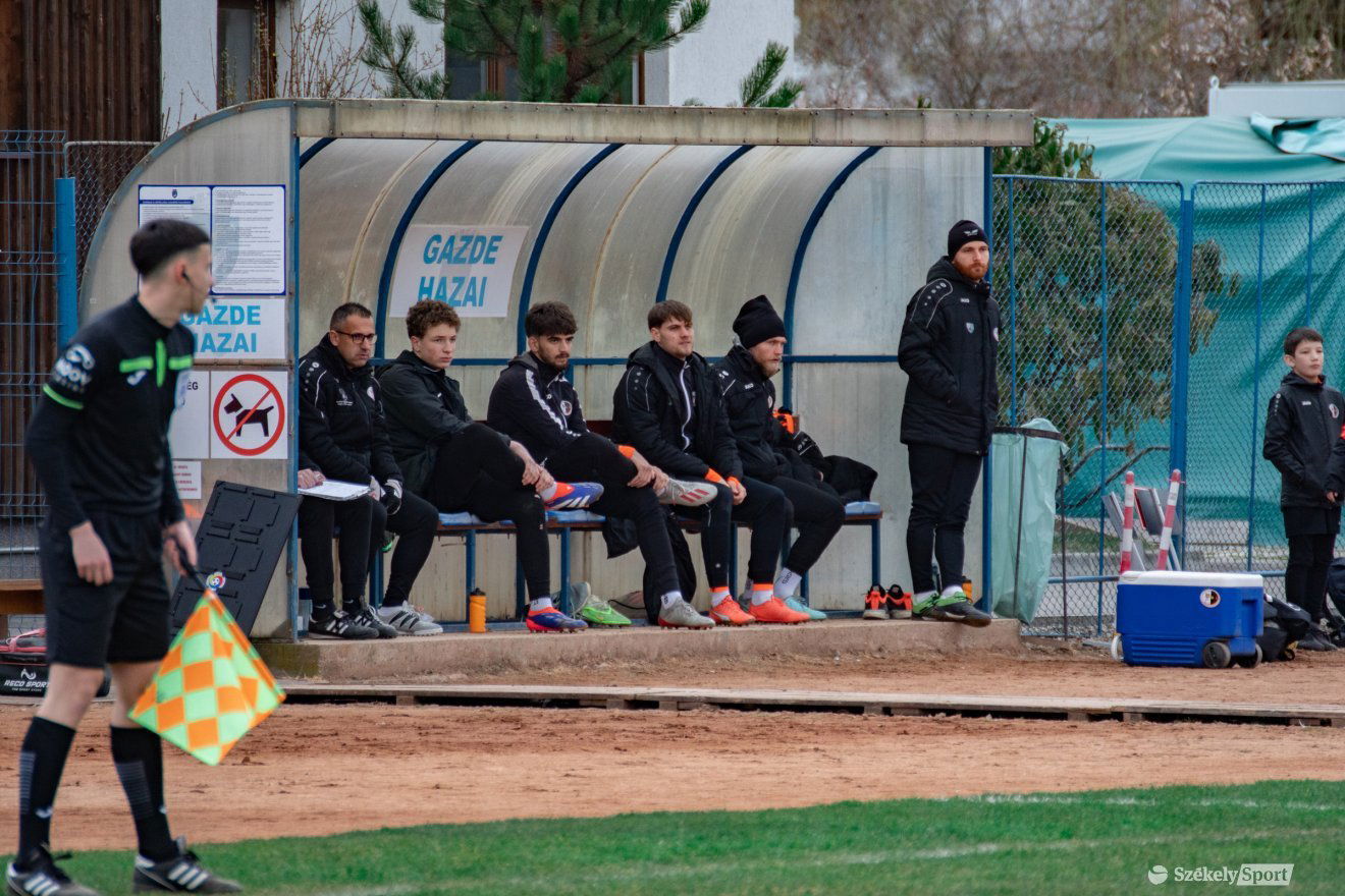 &bullet;  Fotó: László Ildikó