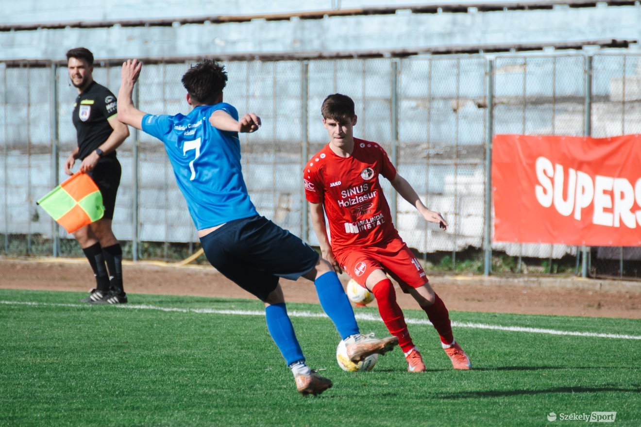 &bullet;  Fotó: László Ildikó