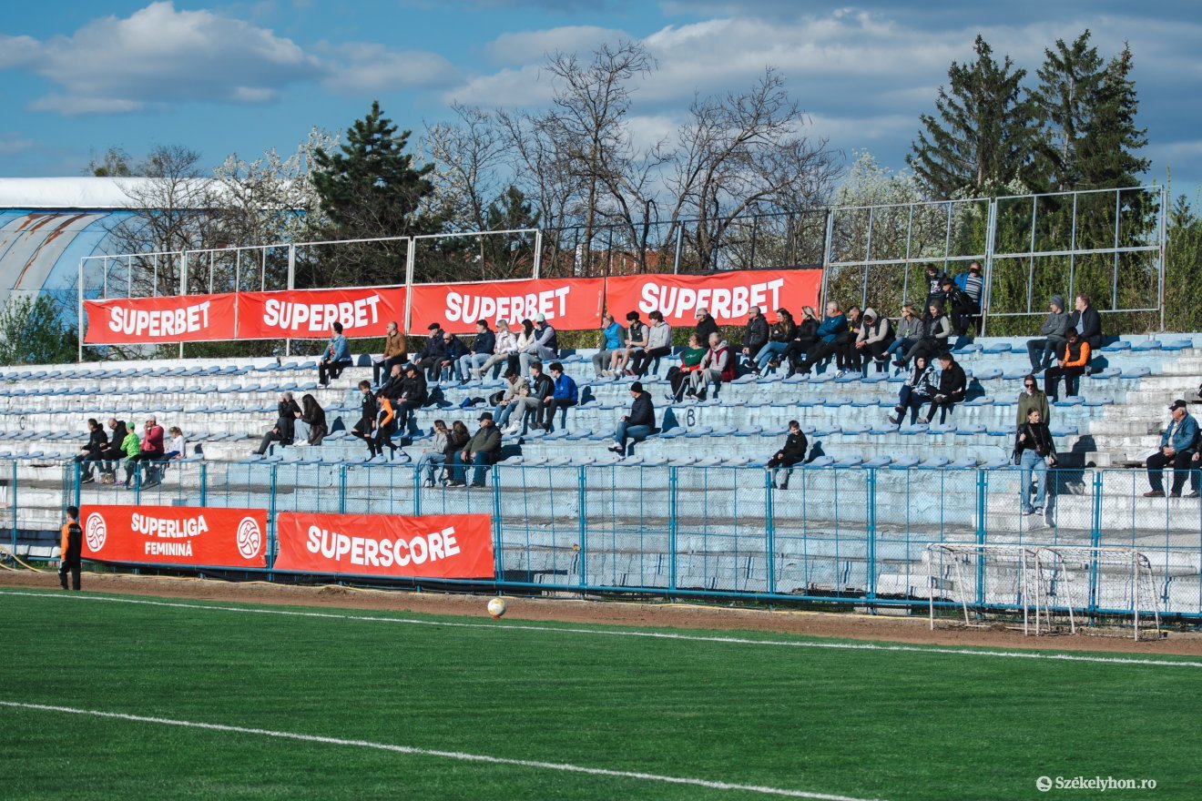 &bullet;  Fotó: László Ildikó