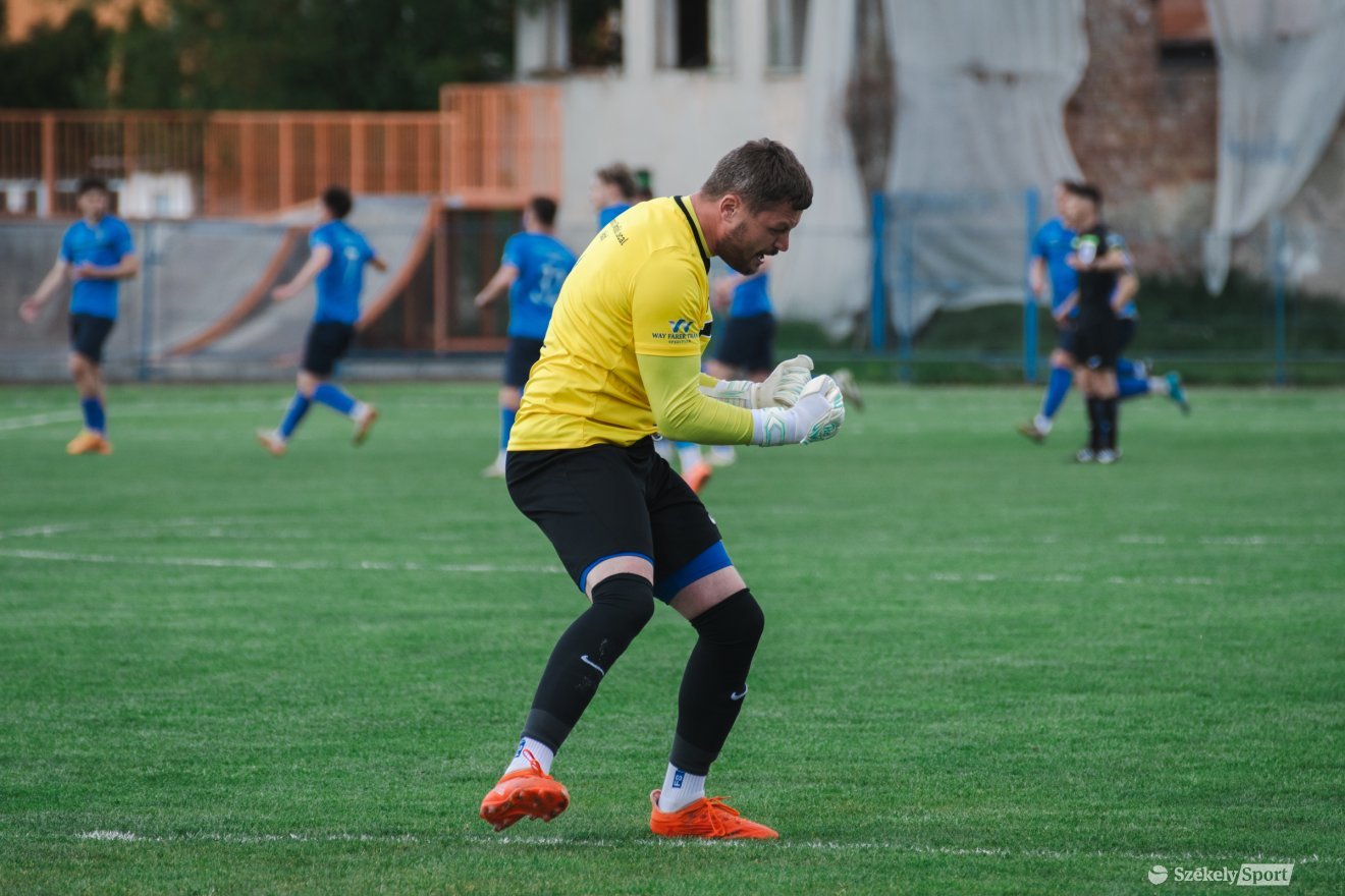 &bullet;  Fotó: László Ildikó