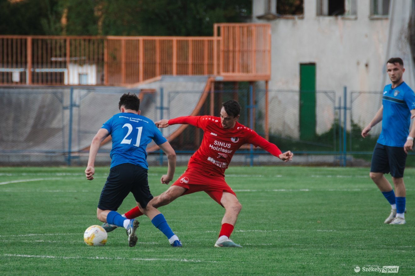 &bullet;  Fotó: László Ildikó