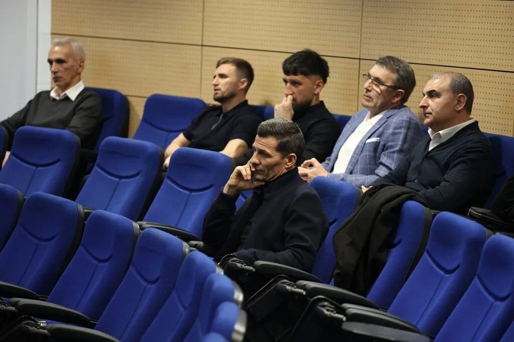 &bullet;  Fotó: FRF.RO