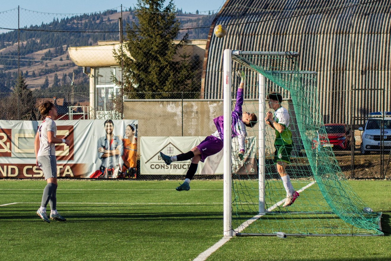 &bullet;  Fotó: Portik Csaba