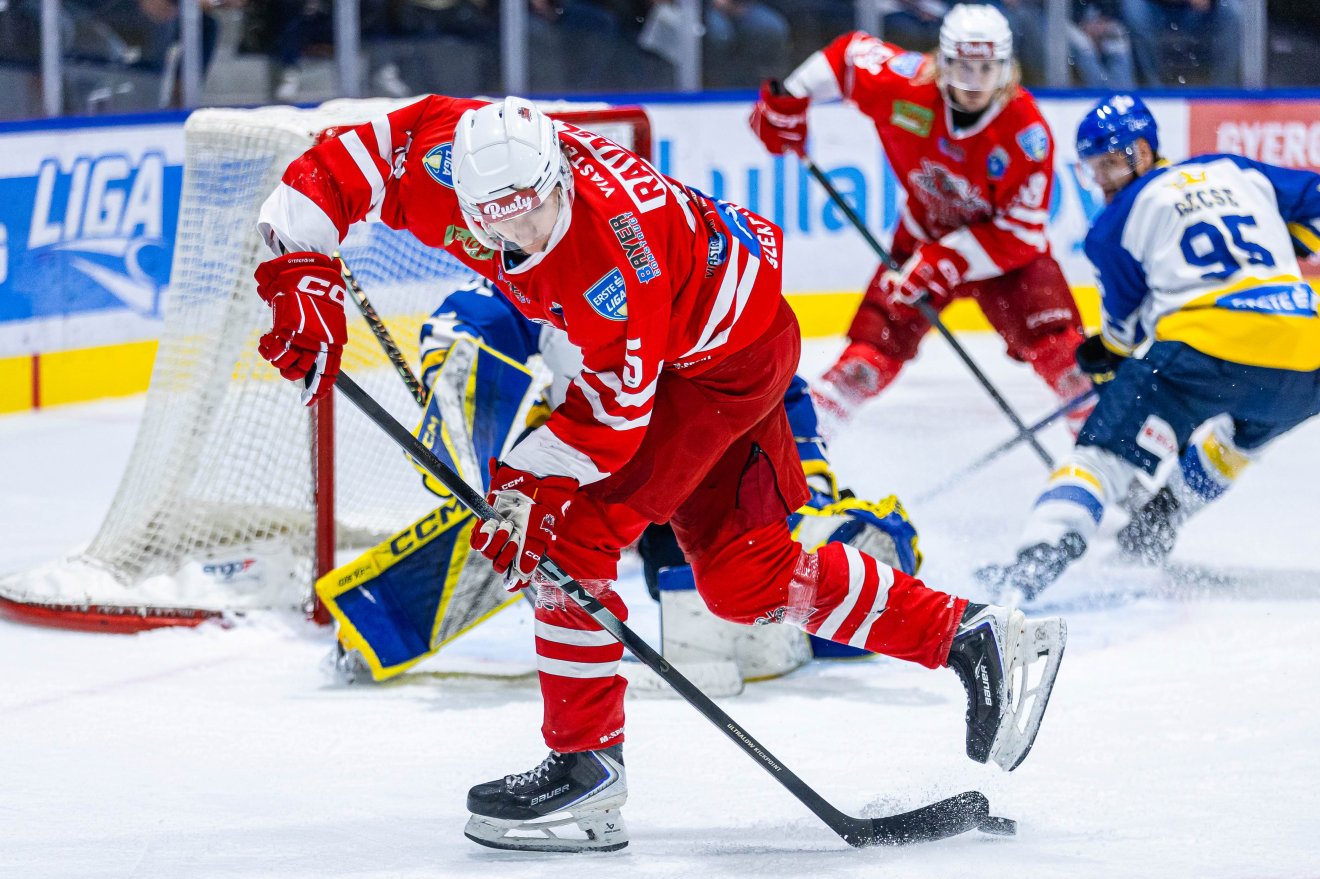 &bullet;  Fotó: Szász Adorján