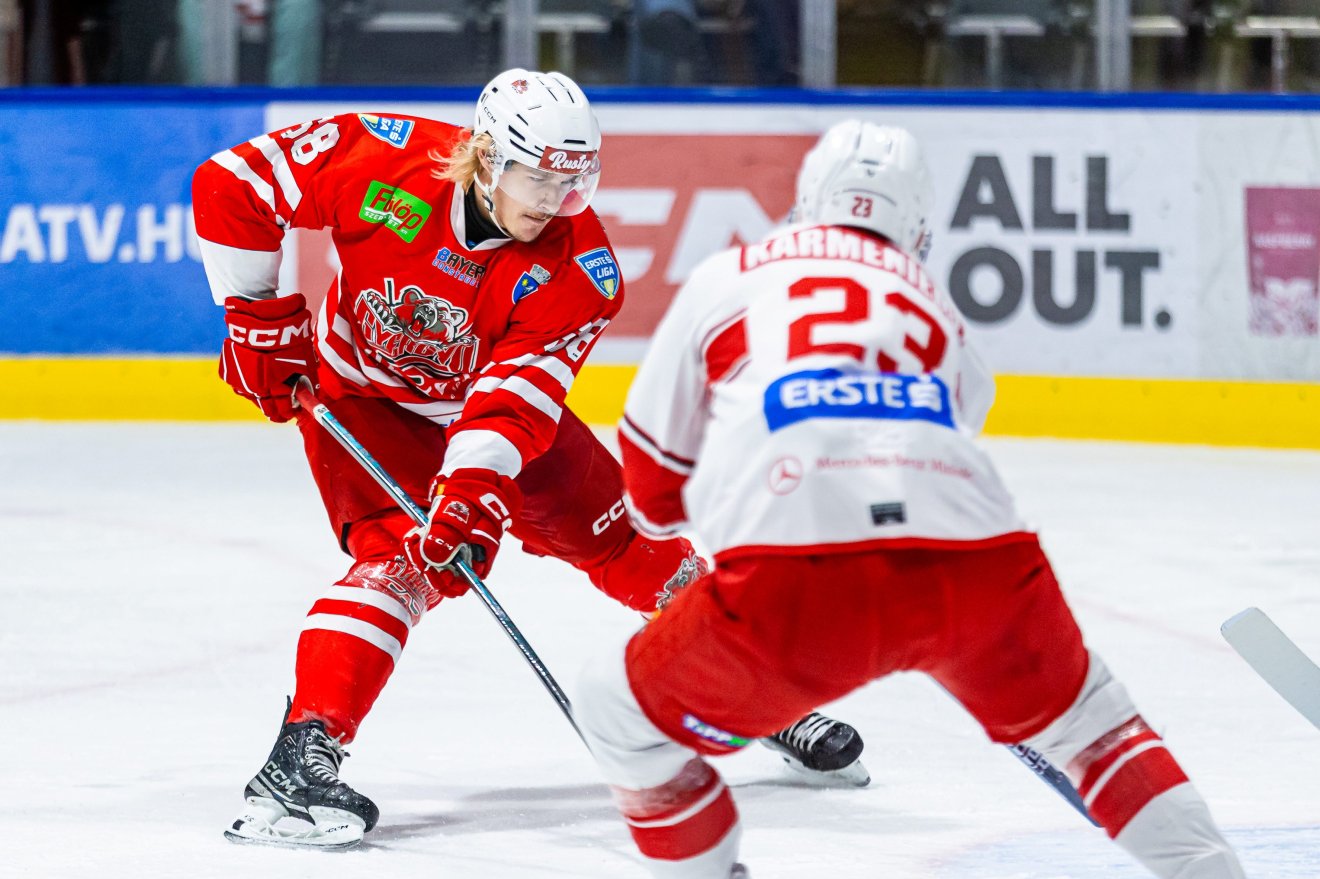 &bullet;  Fotó: Szász Adorján