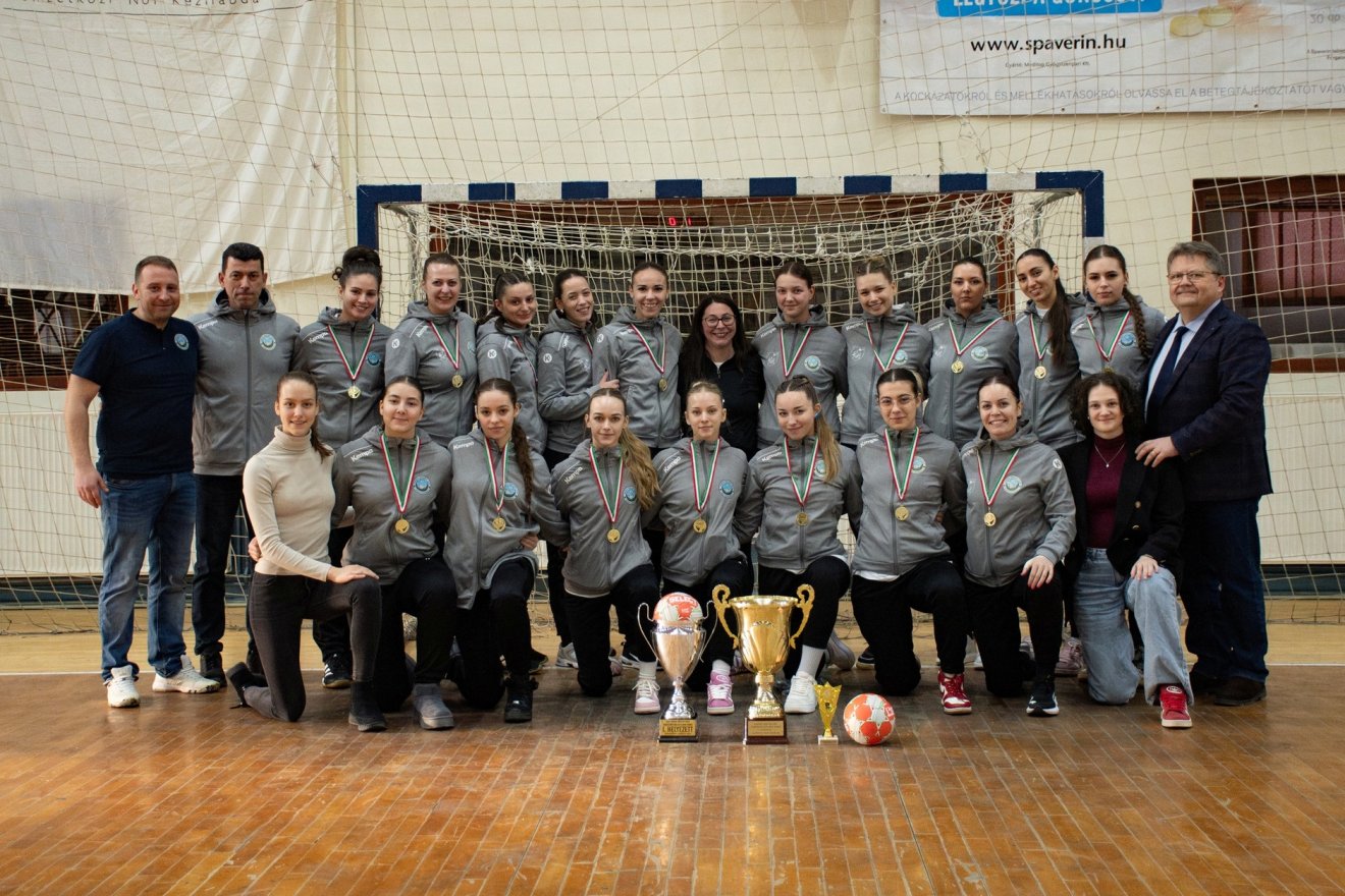 A győztes székelyudvarhelyi csapat &bullet;  Fotó: Facebook/Kárpát Meditop Kupa